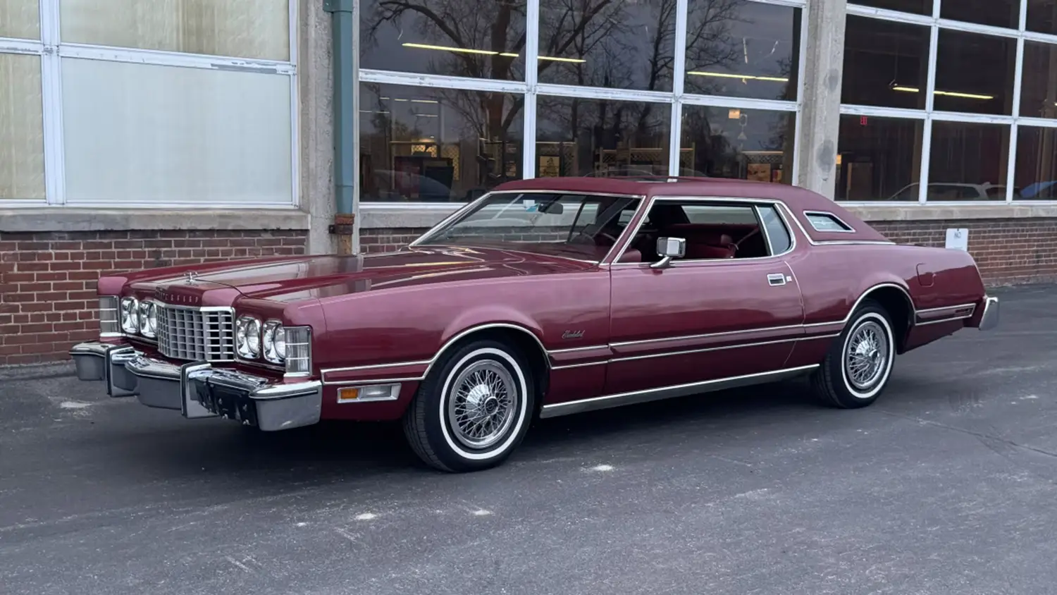 1976 Ford Thunderbird