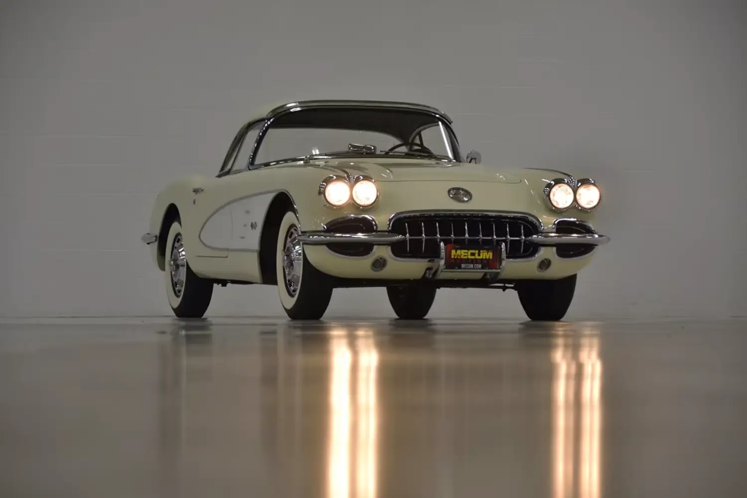 1959 Chevrolet Corvette Two Top Convertible