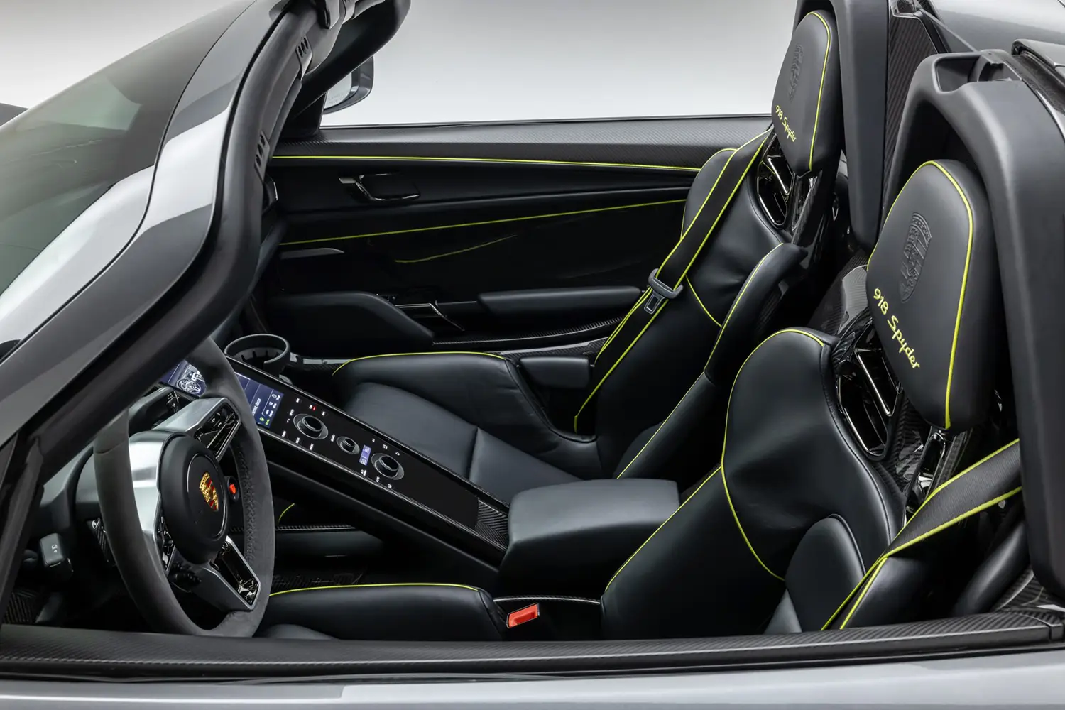 2015 Porsche 918 Spyder