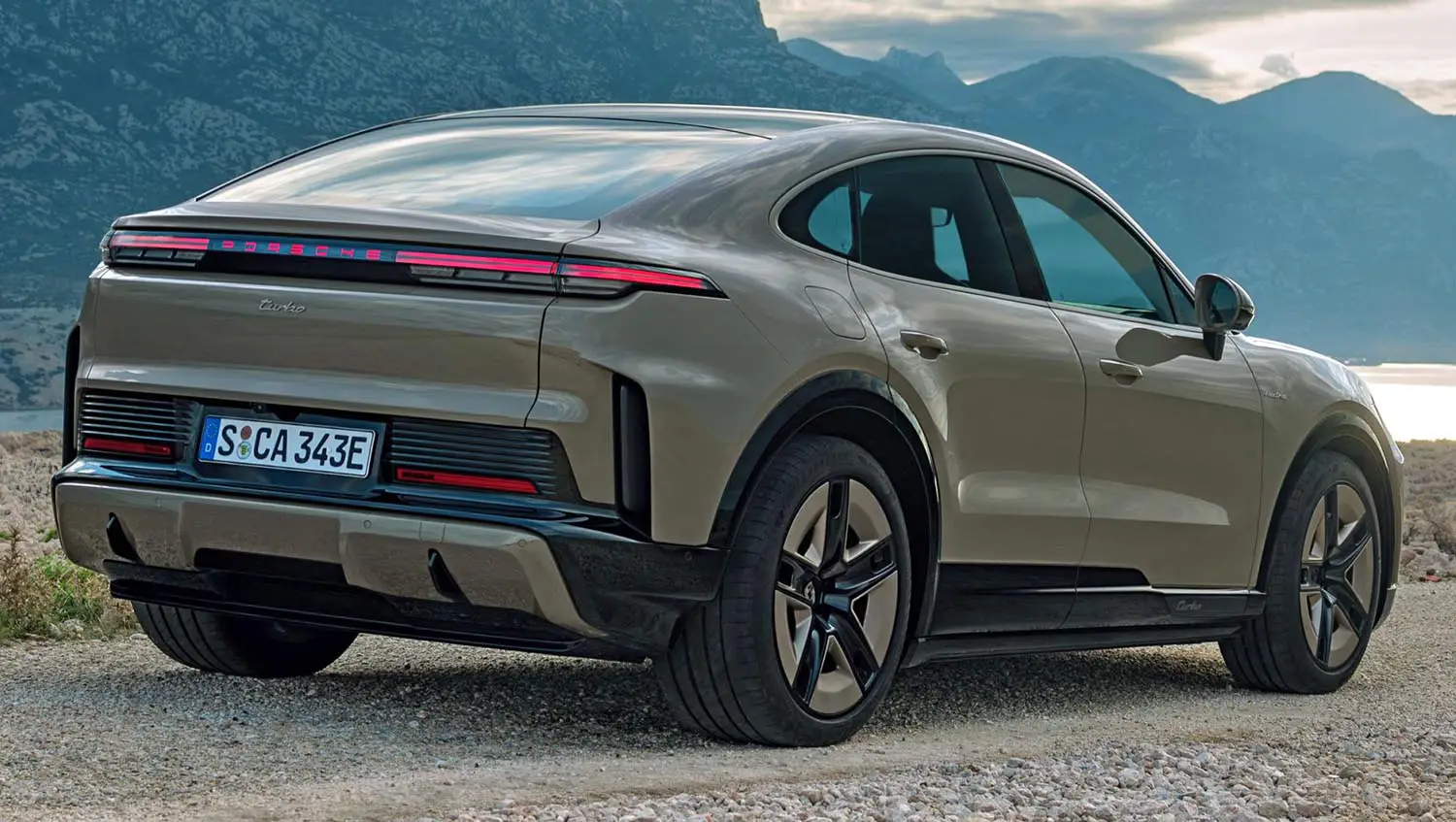 2026 Porsche Cayenne Turbo Coupe Electric - Photo 7