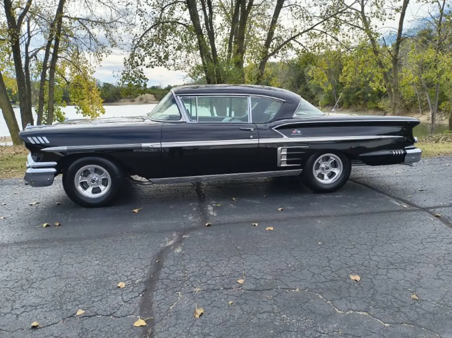 1958 Chevrolet Impala - Photo 2