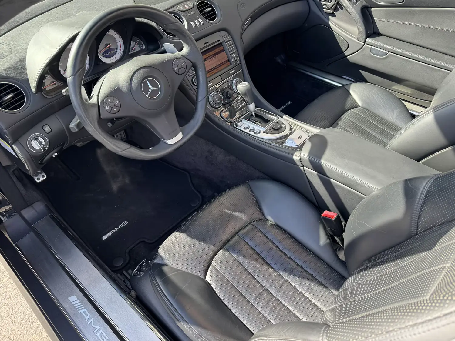 2012 Mercedes-Benz SL63 AMG