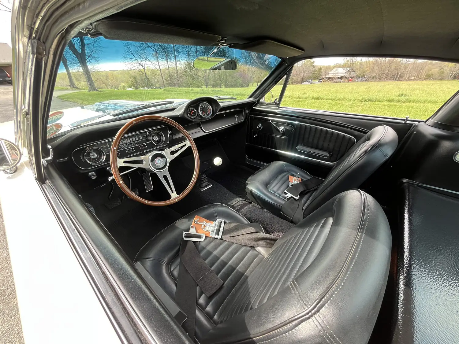 1965 Ford Mustang - Photo 4