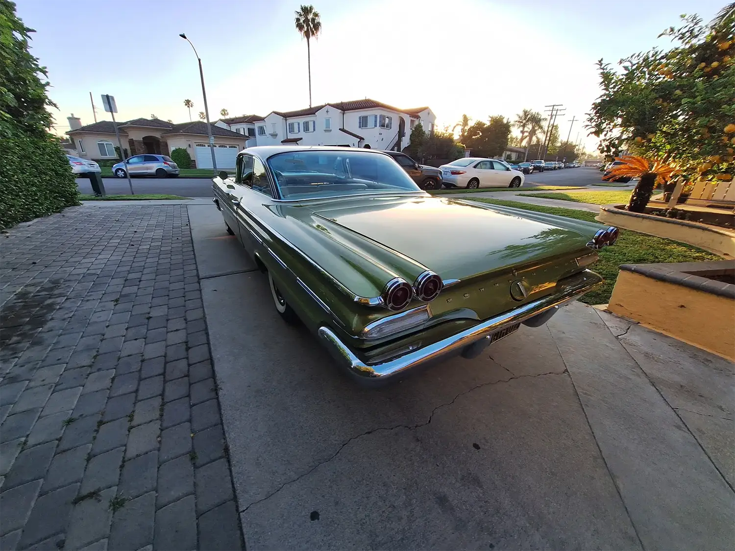 1960 Pontiac Bonneville Sports Coupe - Photo 9