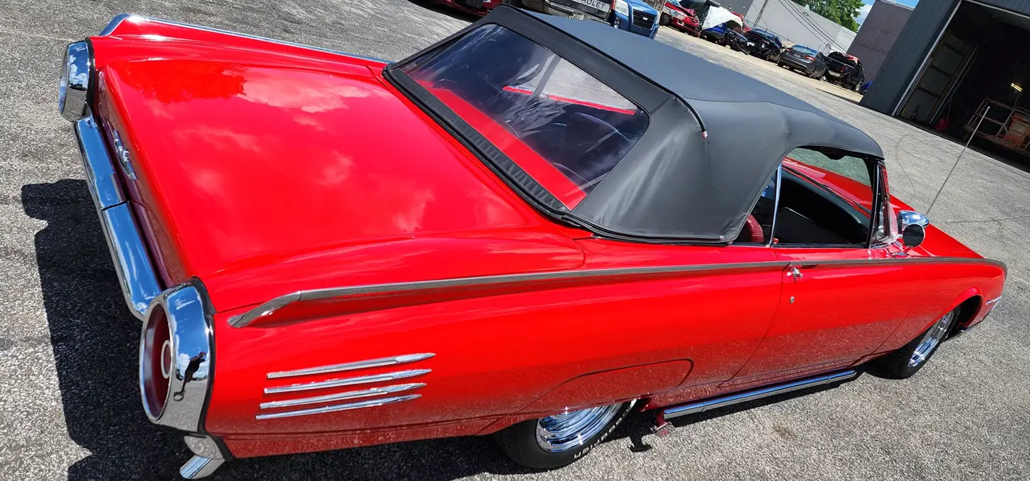 1962 Ford Thunderbird Convertible - Photo 10