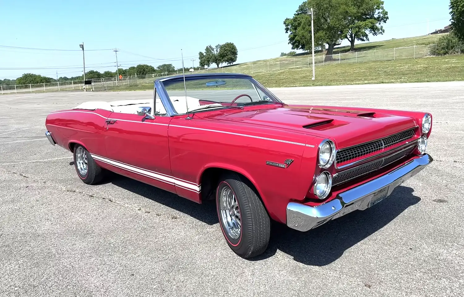 1966 Mercury Comet Cyclone GT Convertible - Photo 1