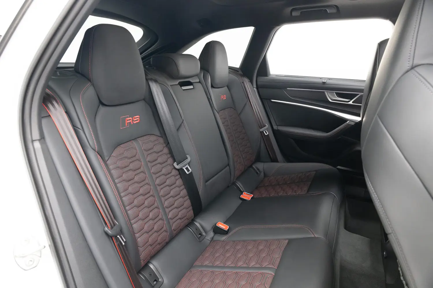 2024 Audi RS6 Avant Performance