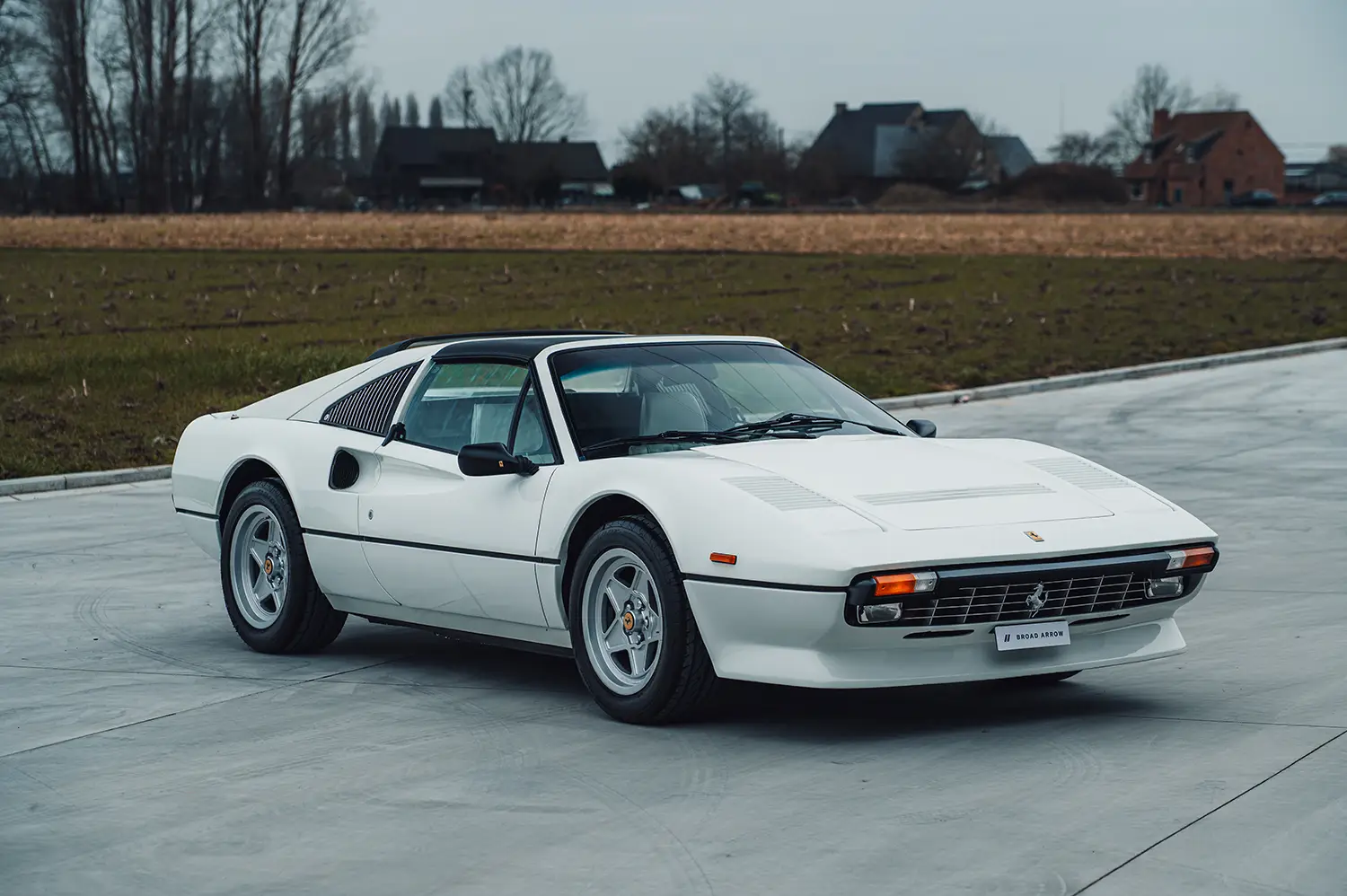 Global Icons Spring Online auction