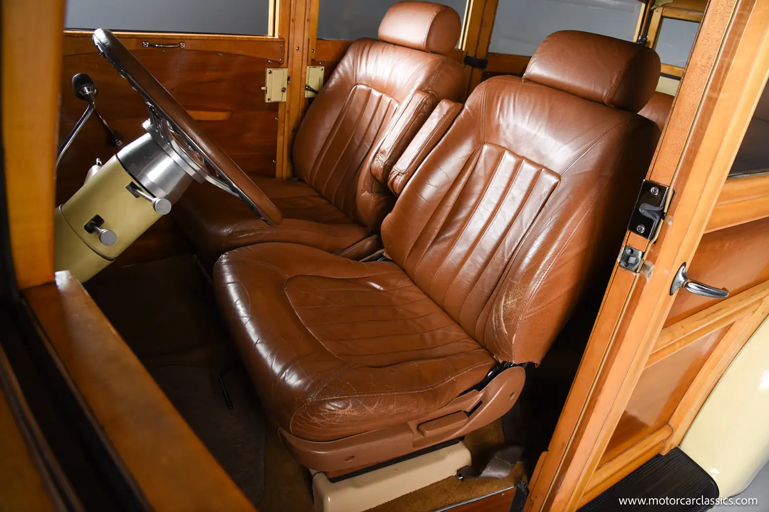 1939 Ford Deluxe Woodie Wagon - Photo 10