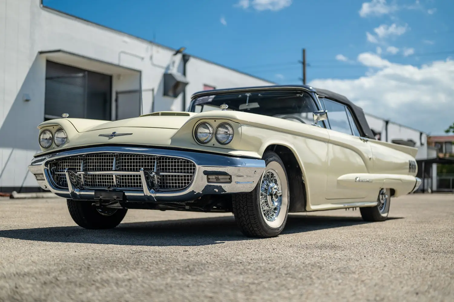 1960 Ford Thunderbird convertible