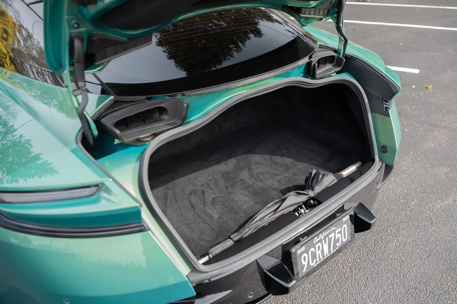 2022 Aston Martin DB11 V8