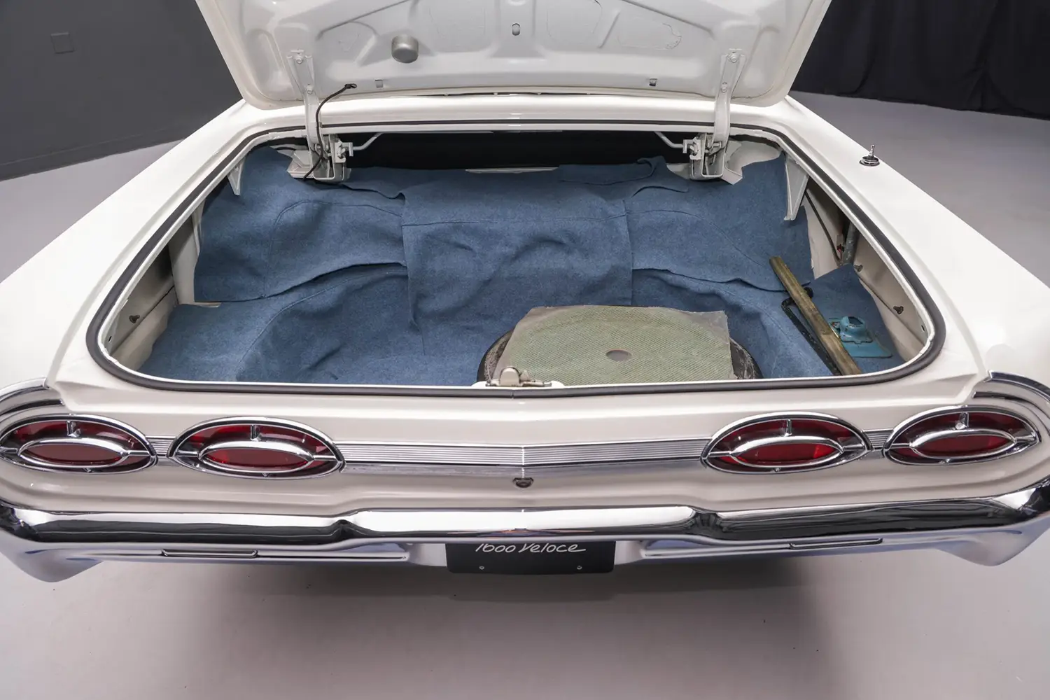 1962 Oldsmobile Starfire - Photo 6