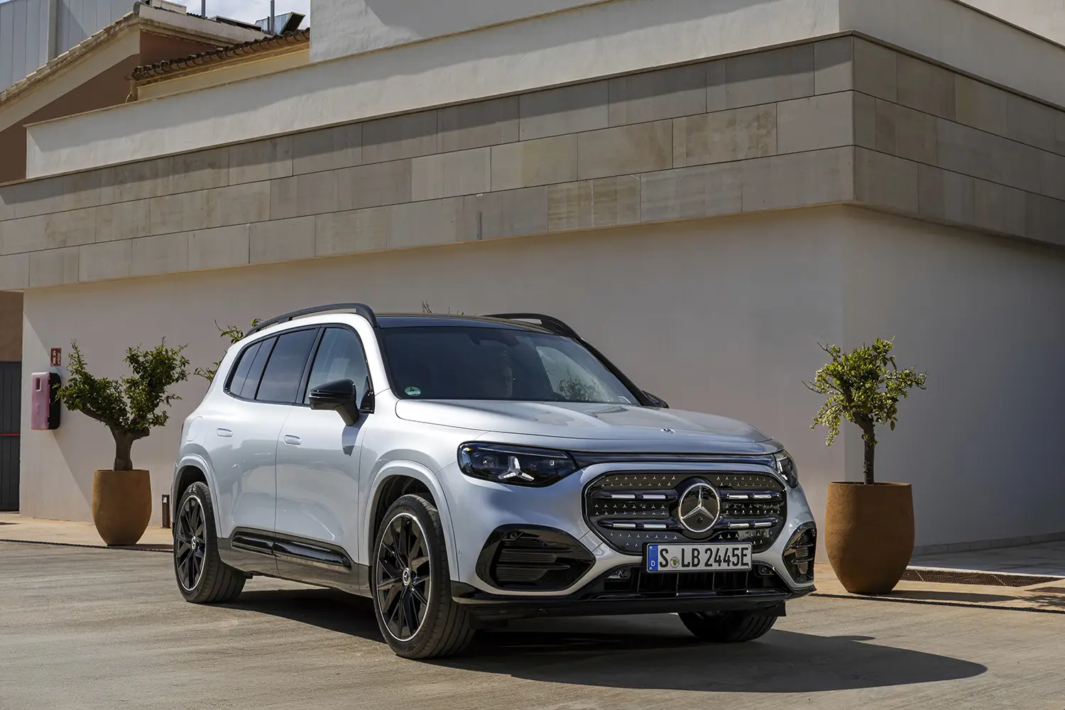 2027 Mercedes-Benz GLB