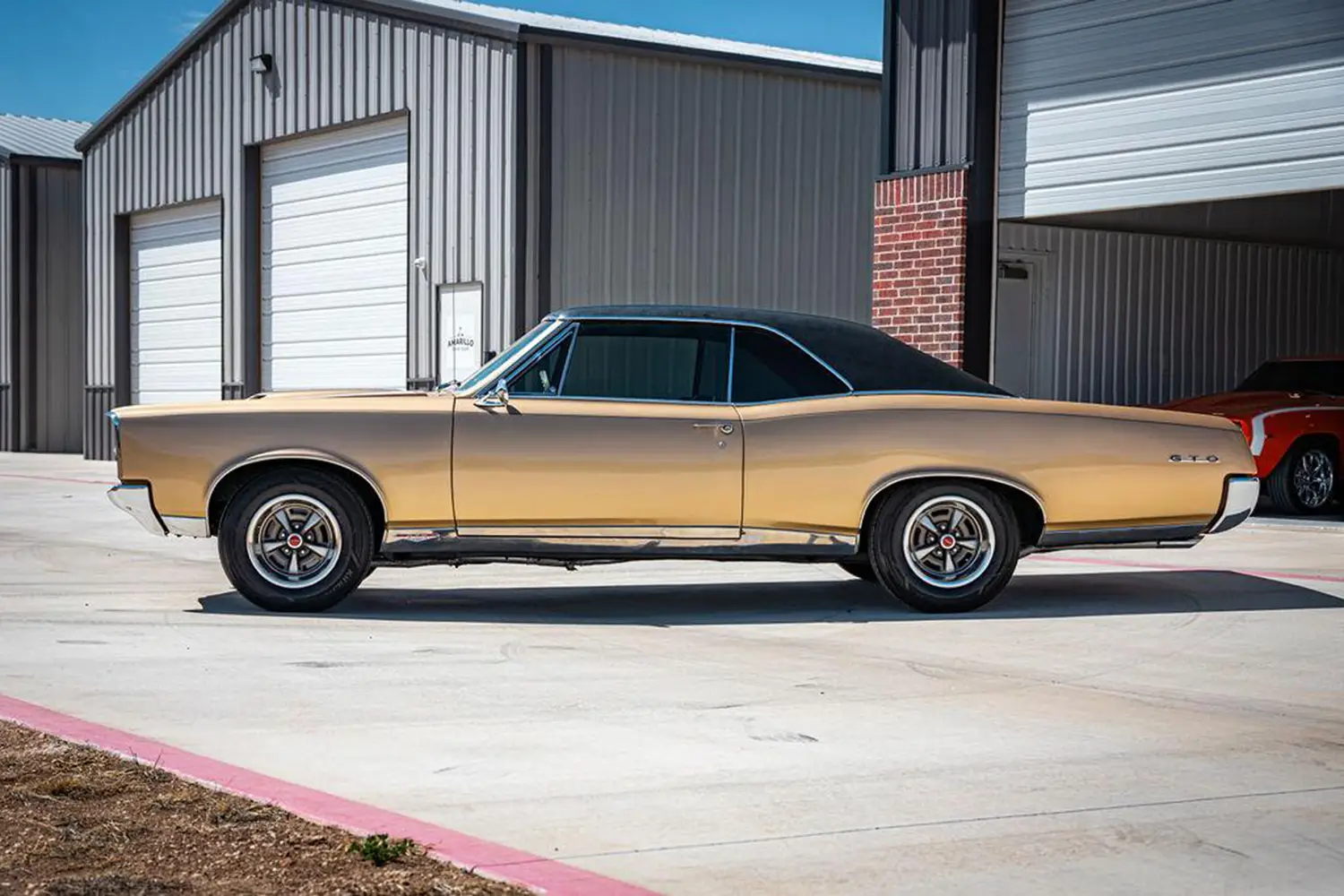 1967 Pontiac GTO Hardtop Coupe - Photo 9
