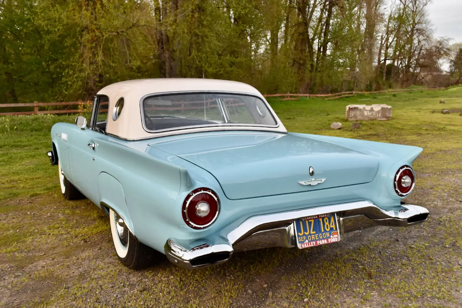 1957 Ford Thunderbird