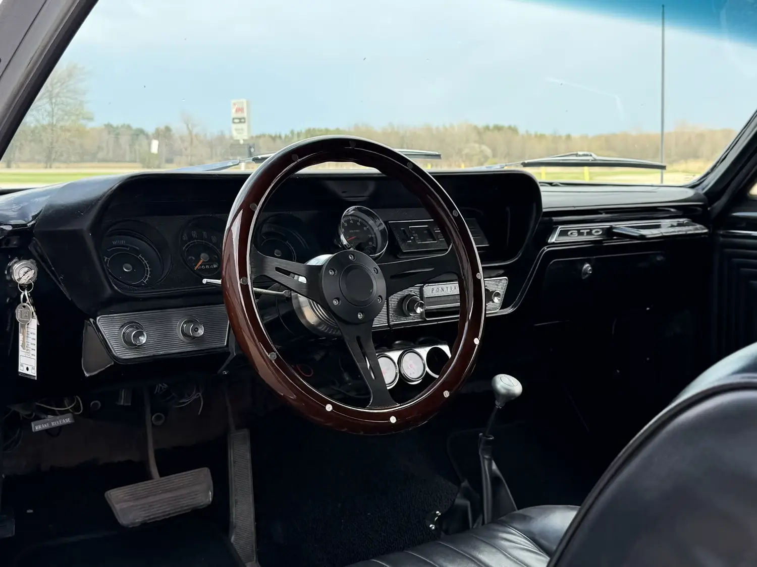 1965 Pontiac GTO Coupe - Photo 9