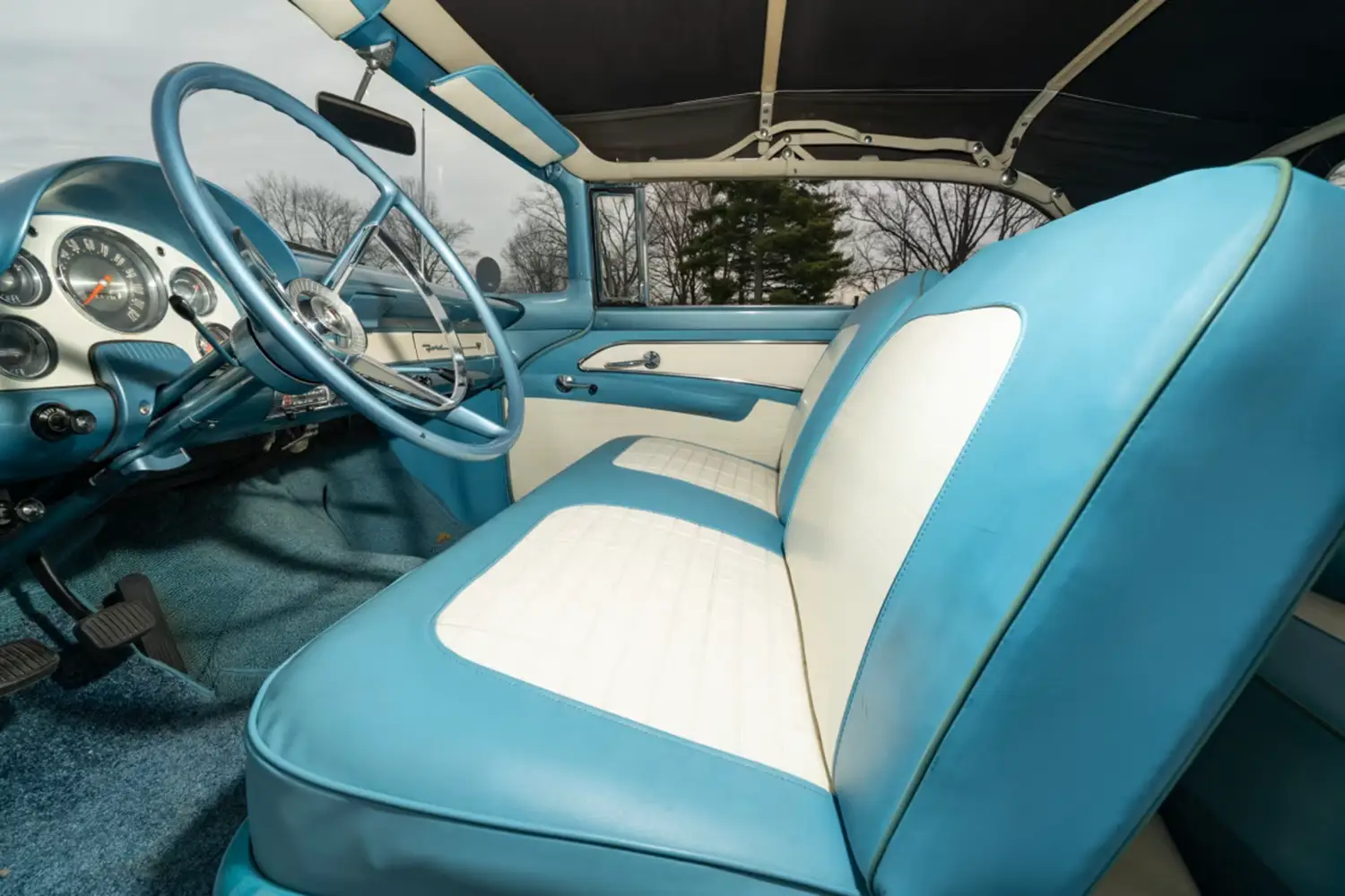 1956 Ford Fairlane Sunliner