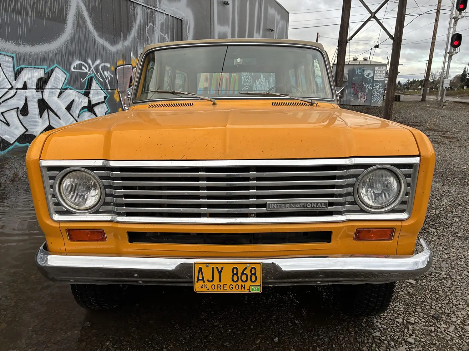 1974 International Harvester Travelall 100 Deluxe 4x4