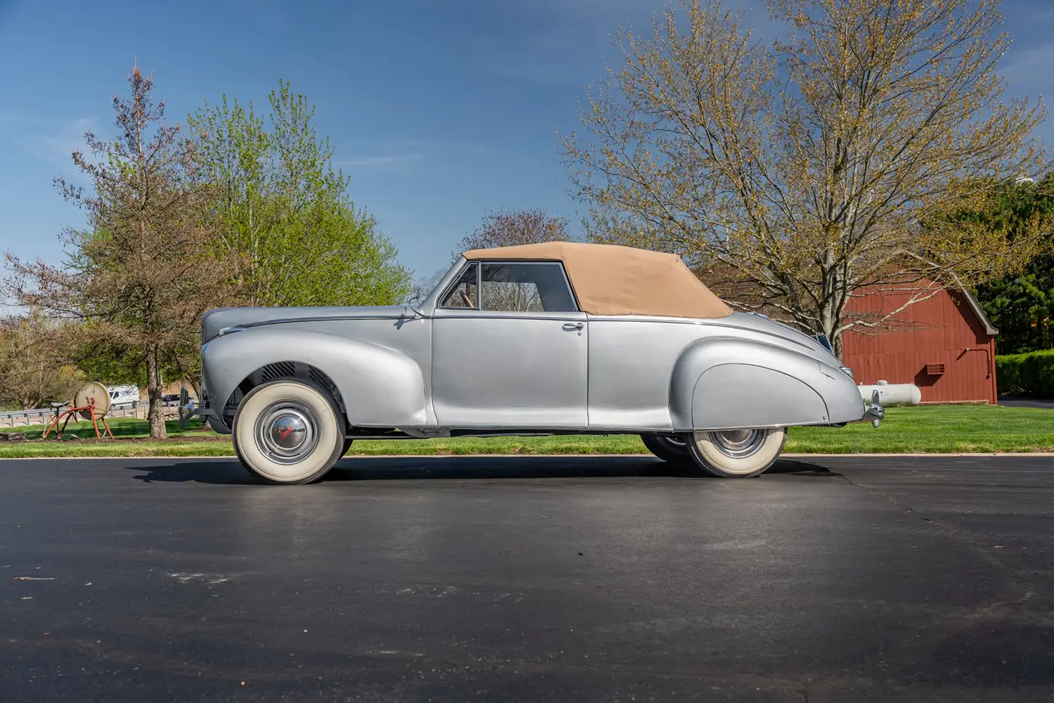 1941 Lincoln Zephyr Convertible Coupe - Photo 3