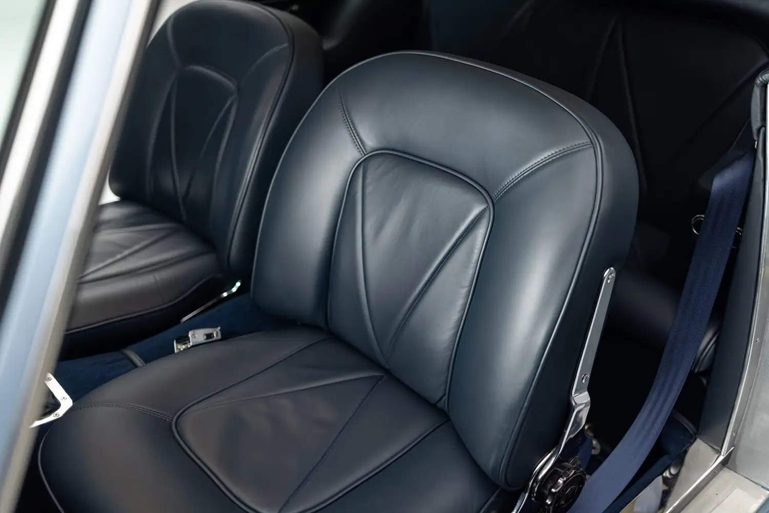 1967 Aston Martin DB6