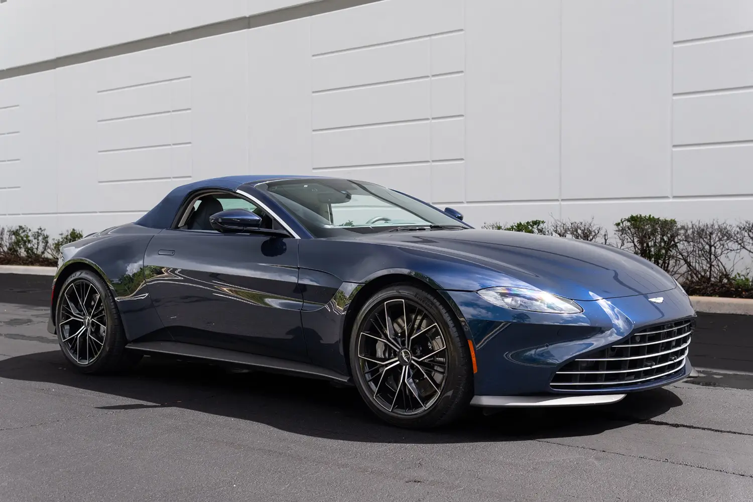 2021 Aston Martin Vantage Roadster