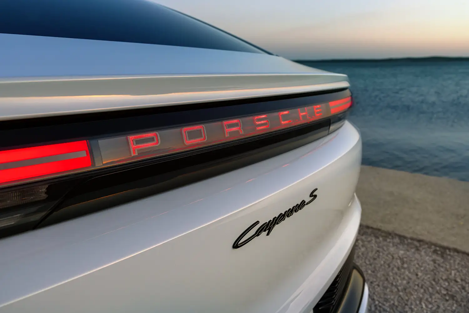2026 Porsche Cayenne Turbo Coupe Electric - Photo 9