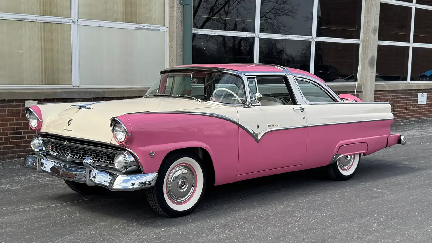 1955 Ford Crown Victoria