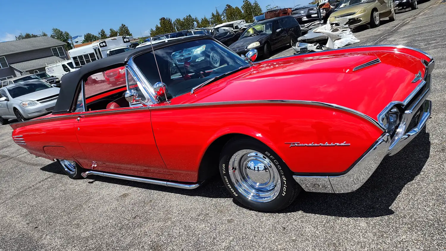 1962 Ford Thunderbird Convertible - Photo 11