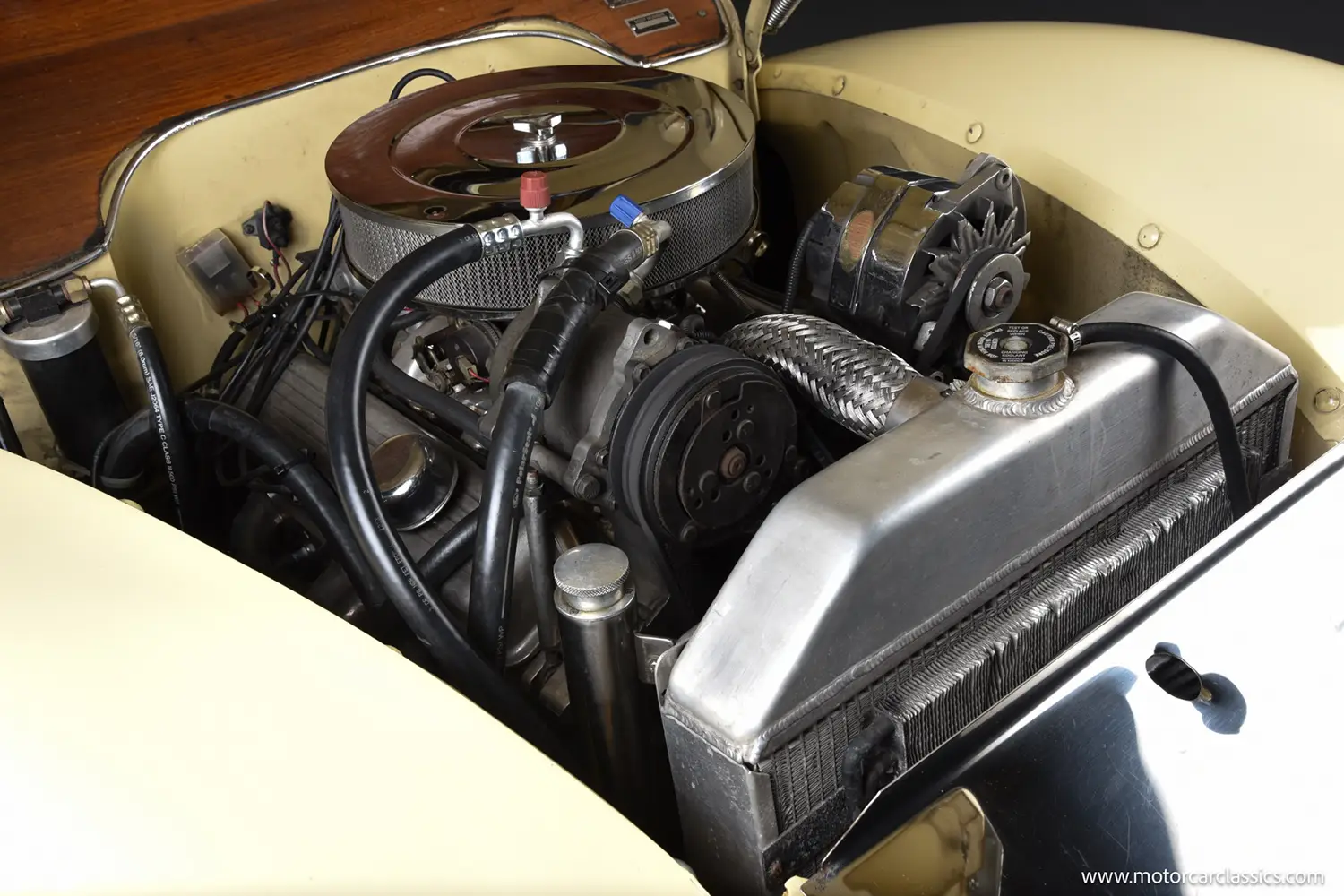 1939 Ford Deluxe Woodie Wagon - Photo 5