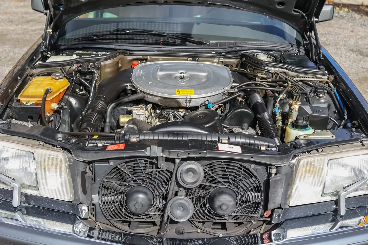 1990 Mercedes-Benz 560SEL