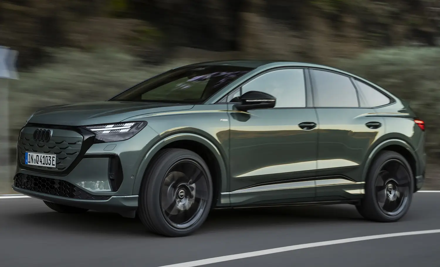 Audi Q4 Sportback e-tron - Photo 11