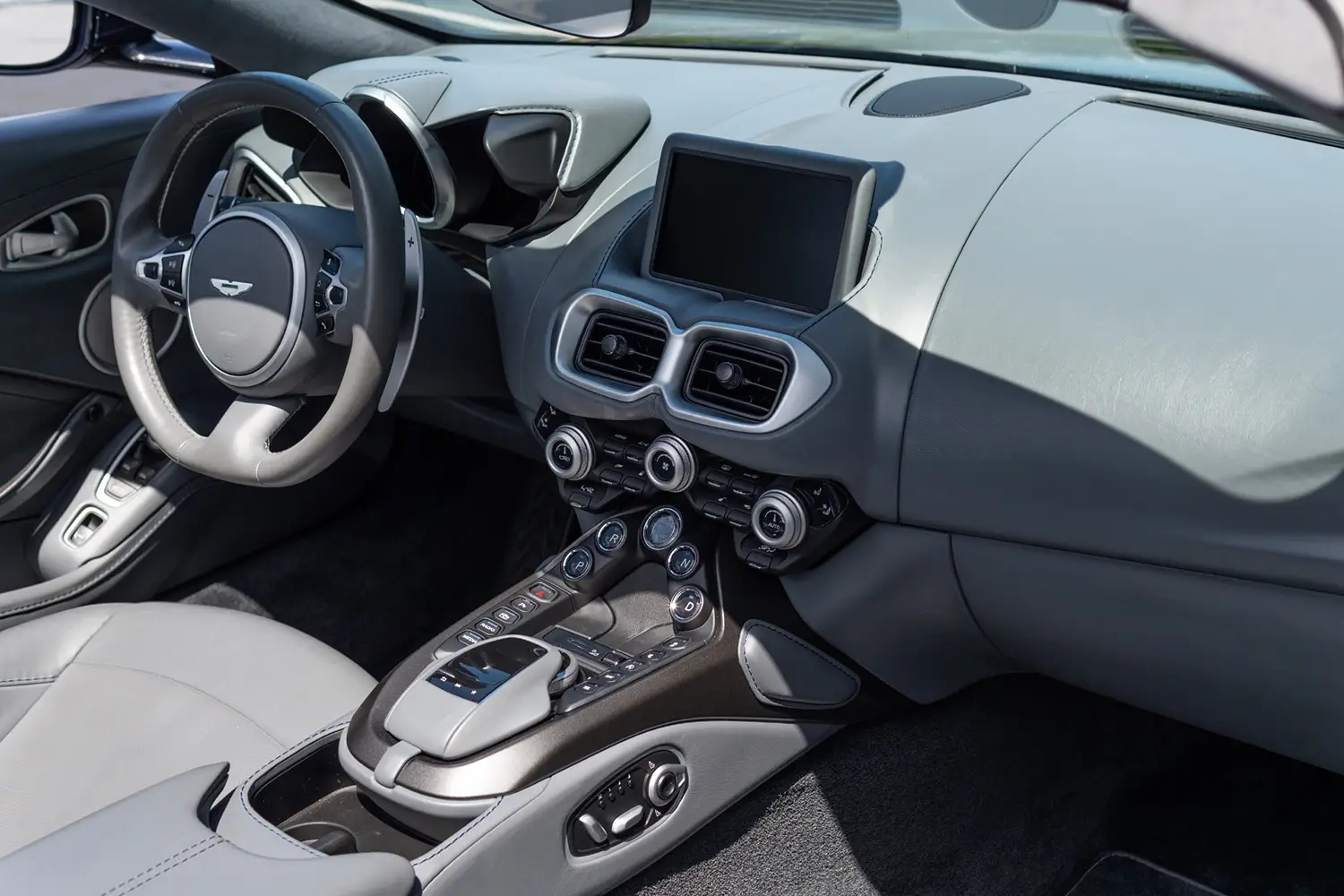 2021 Aston Martin Vantage Roadster