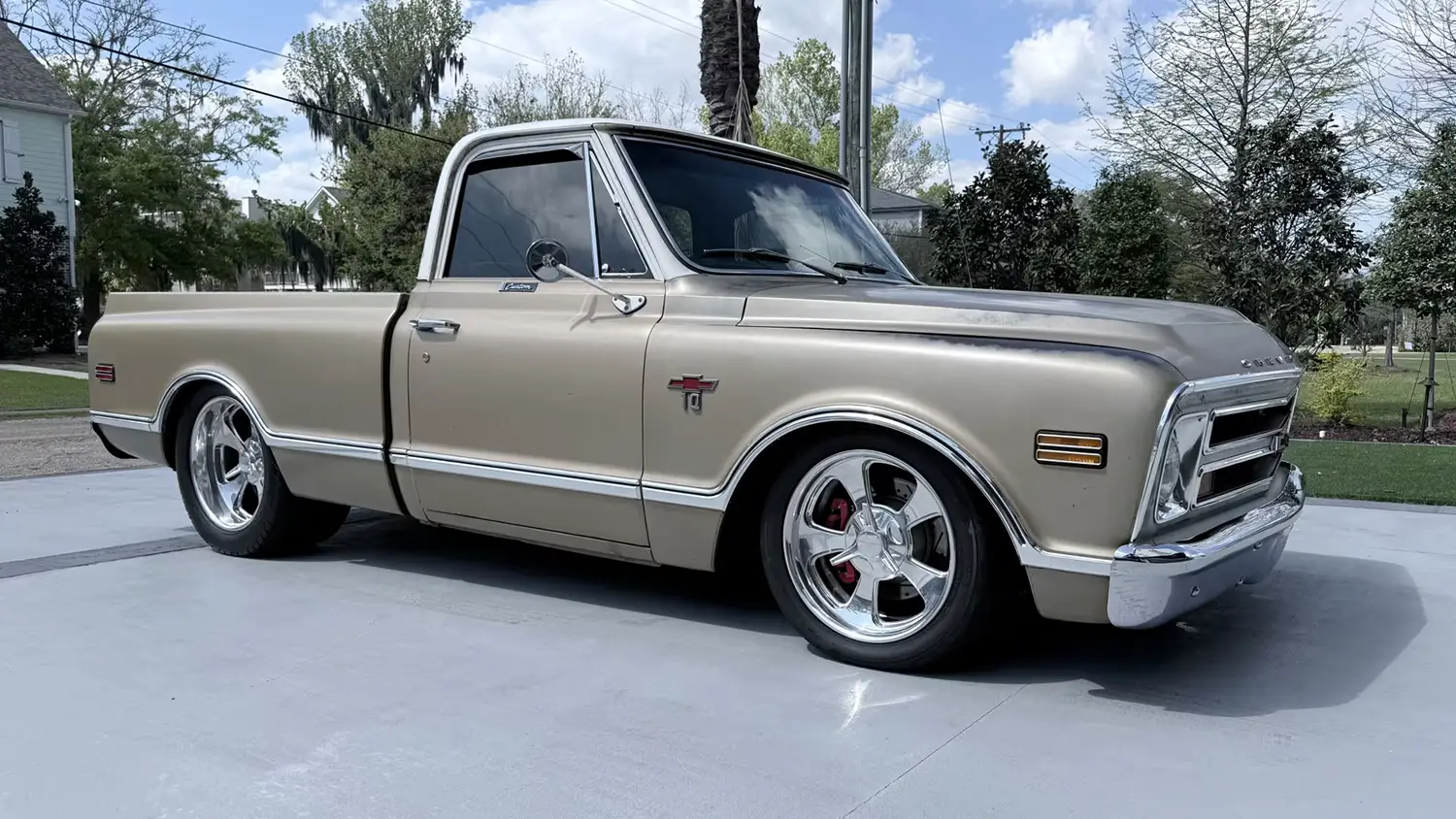 1968 Chevrolet C10 Custom Pickup