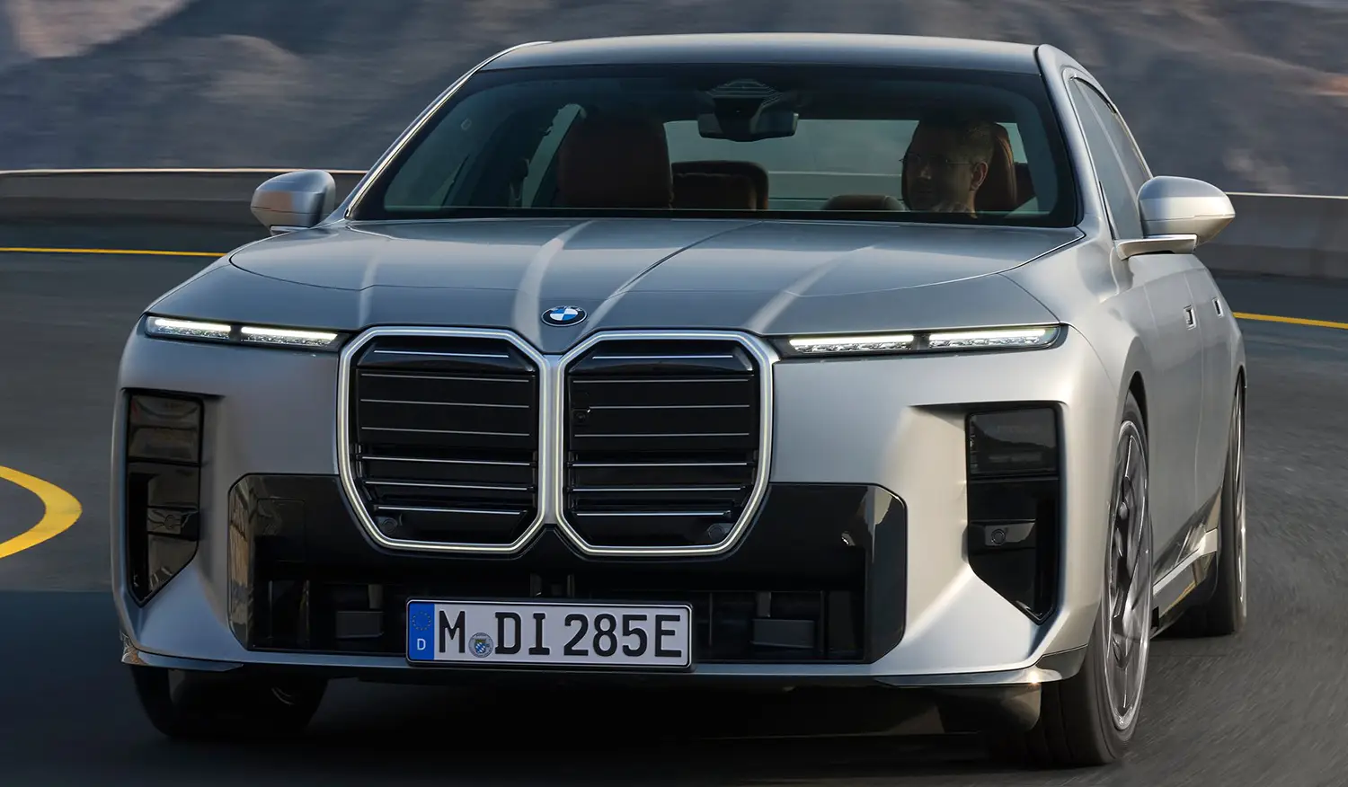 2027 BMW i7 - Photo 10