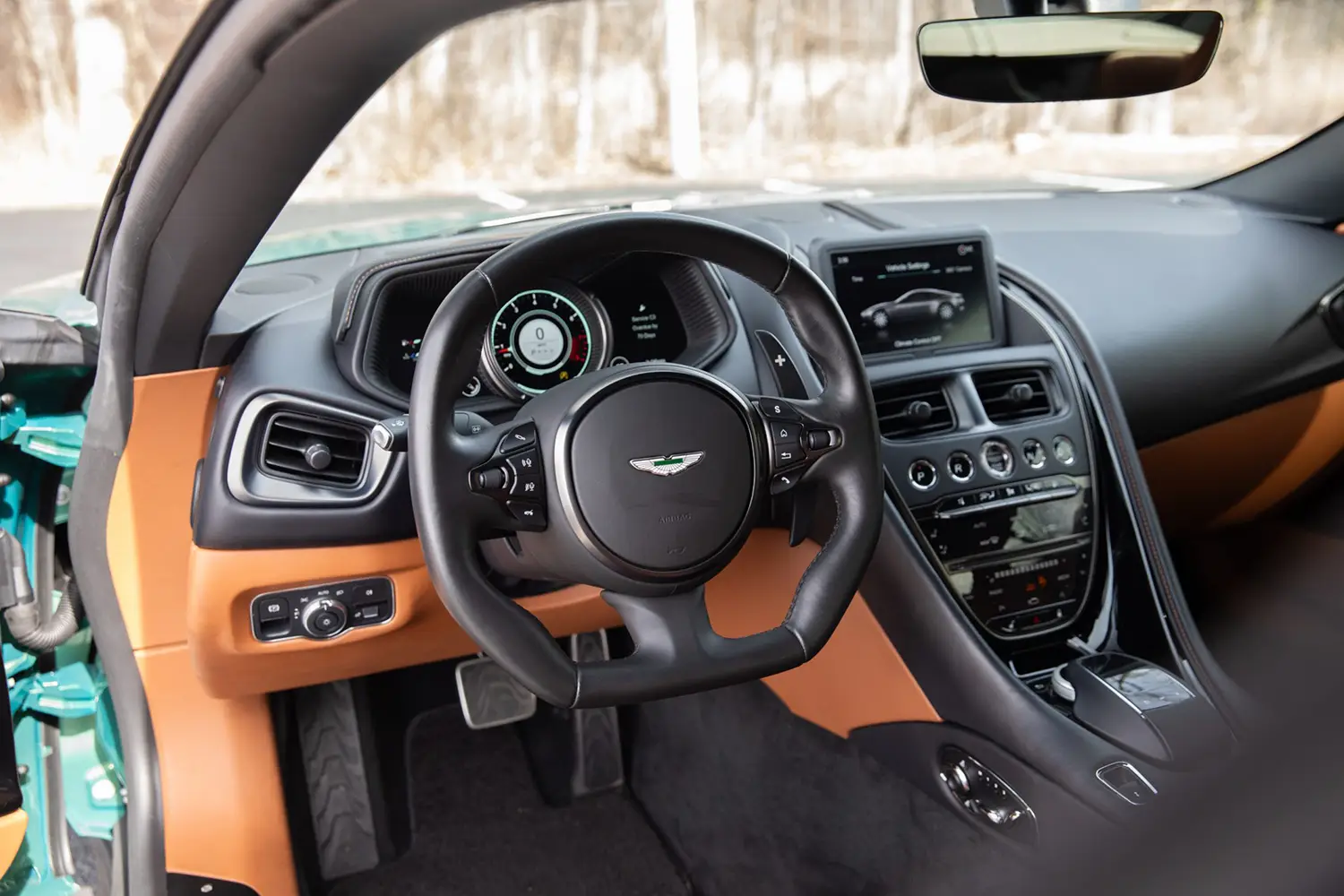 2022 Aston Martin DB11 V8