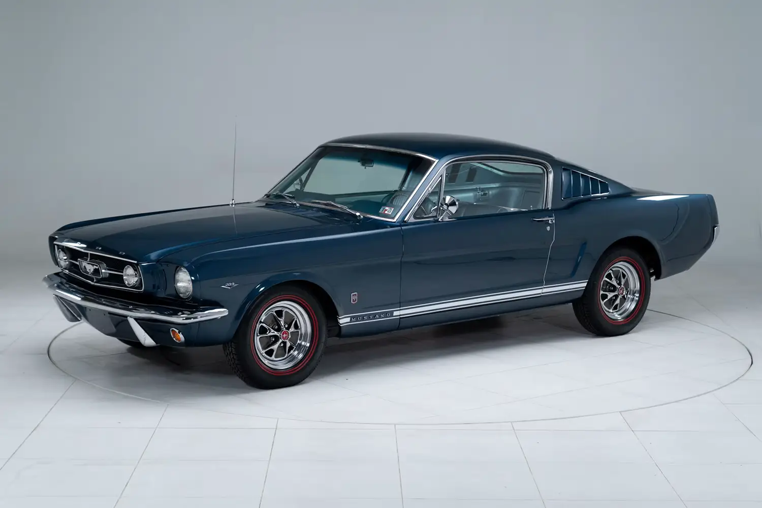 1965 Ford Mustang GT Fastback