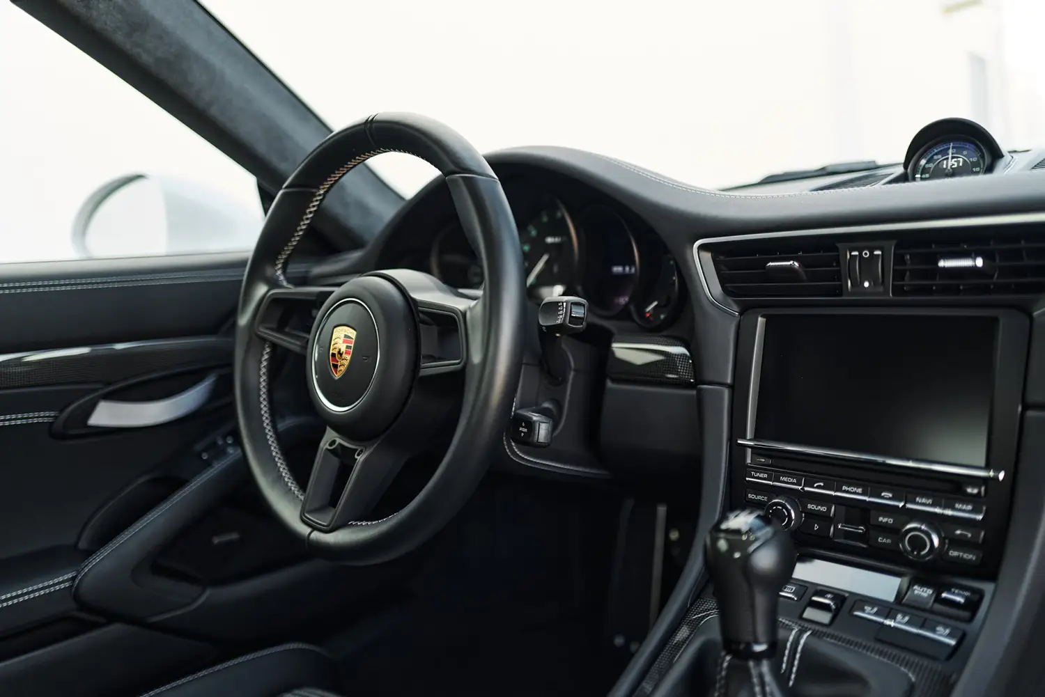 2016 Porsche 911 R - Photo 10