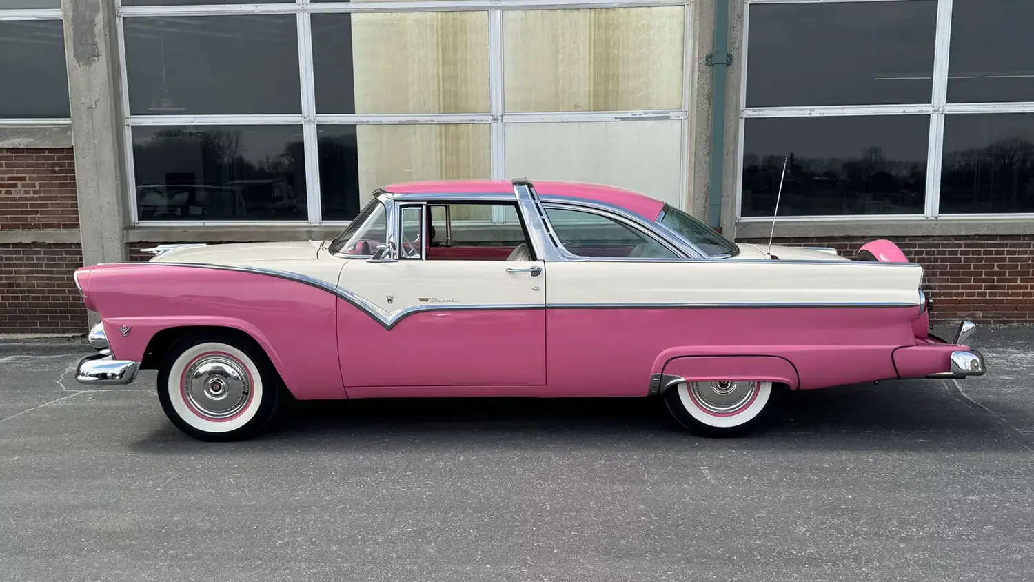 1955 Ford Crown Victoria