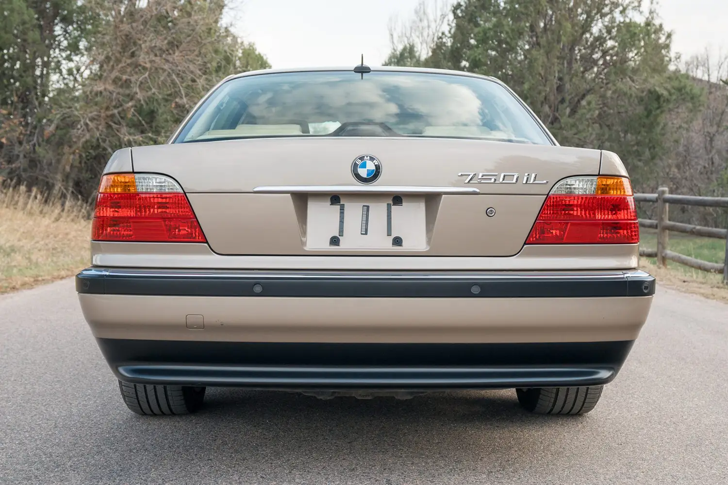 2000 BMW 750iL
