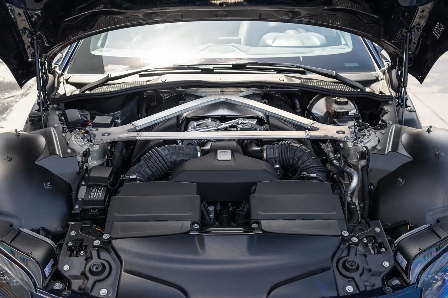 2021 Aston Martin Vantage Roadster