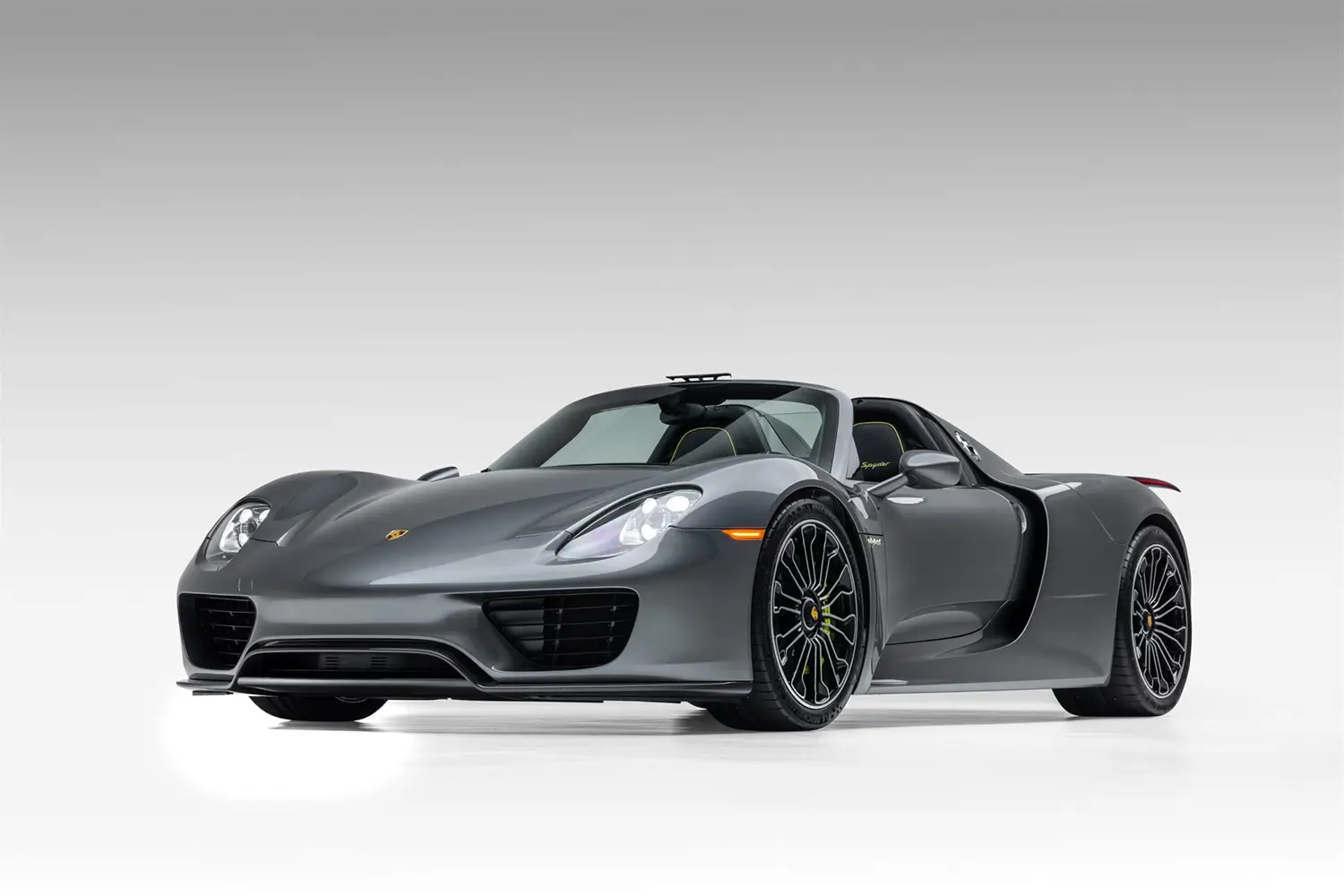 2015 Porsche 918 Spyder