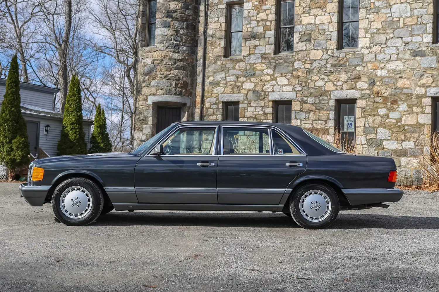 1990 Mercedes-Benz 560SEL