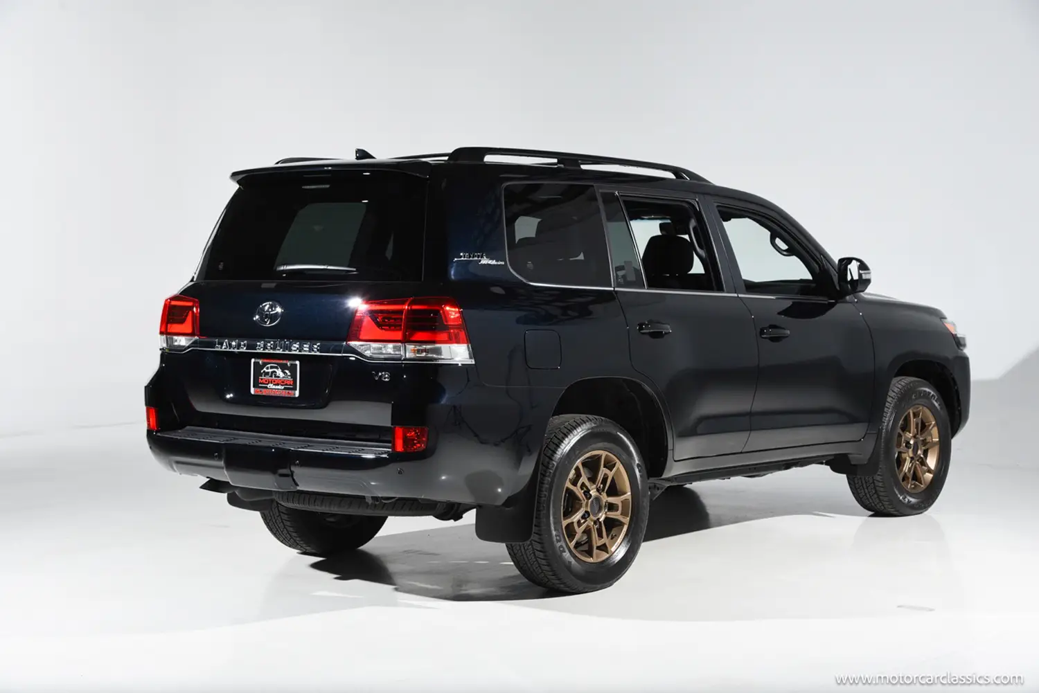 2021 Toyota Land Cruiser Heritage Edition - Photo 10