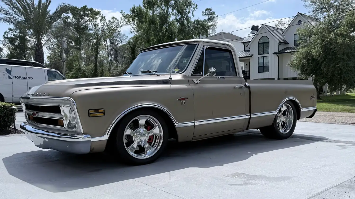 1968 Chevrolet C10 Custom Pickup