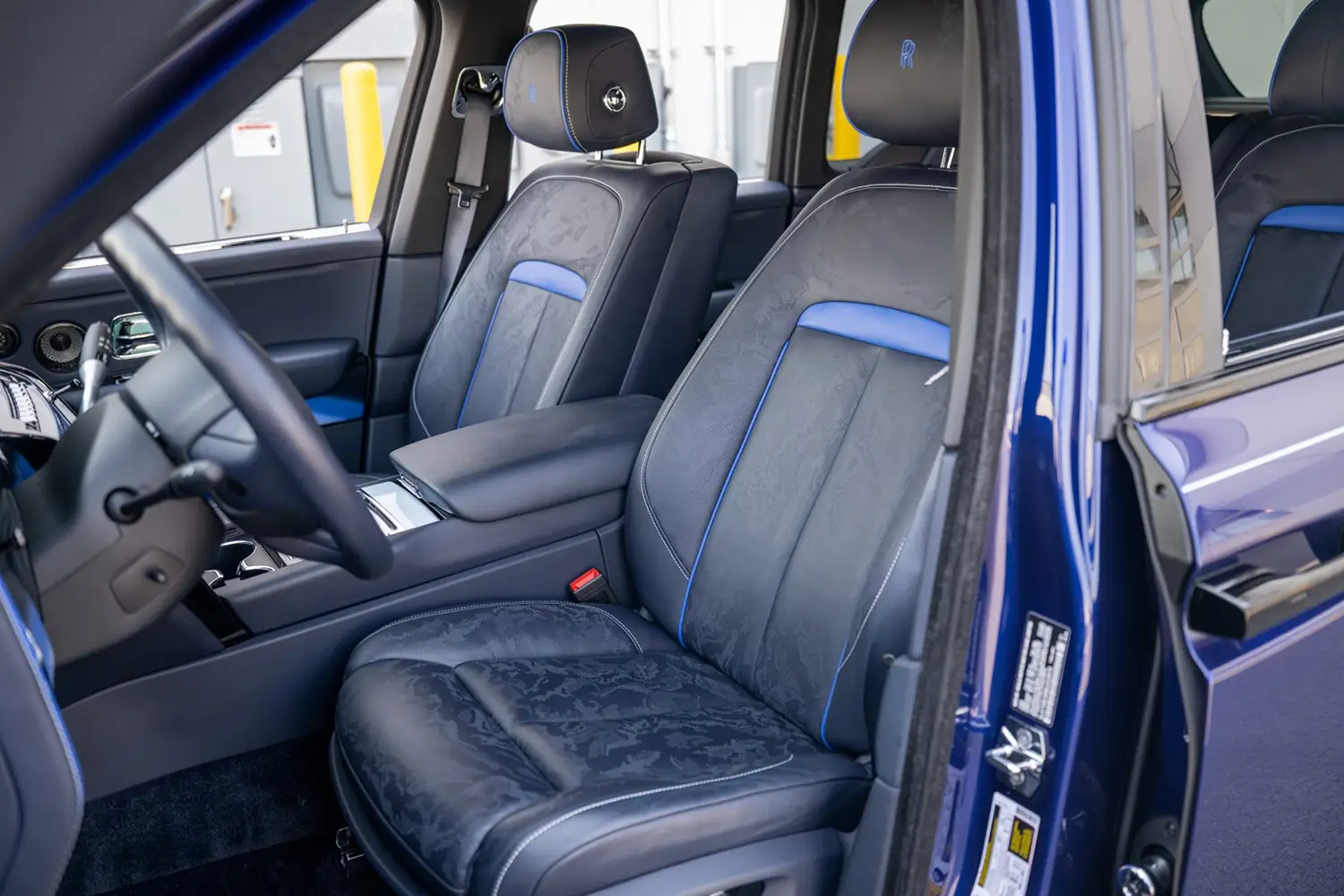 2024 Rolls-Royce Cullinan Blue Shadow Edition 2024 Rolls-Royce Cullinan Blue Shadow Edition