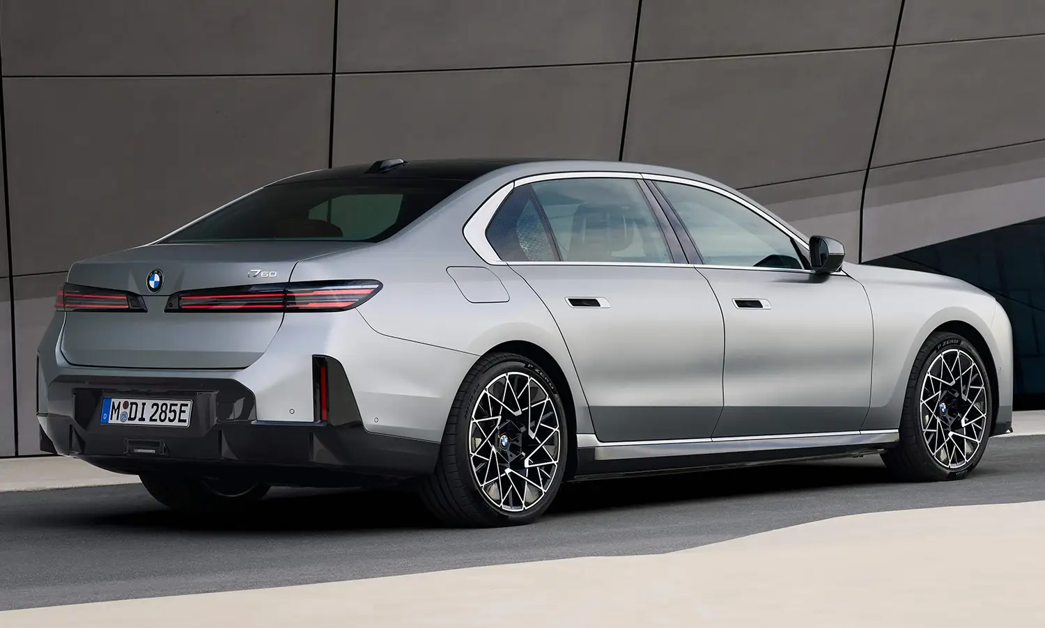 2027 BMW i7 - Photo 12