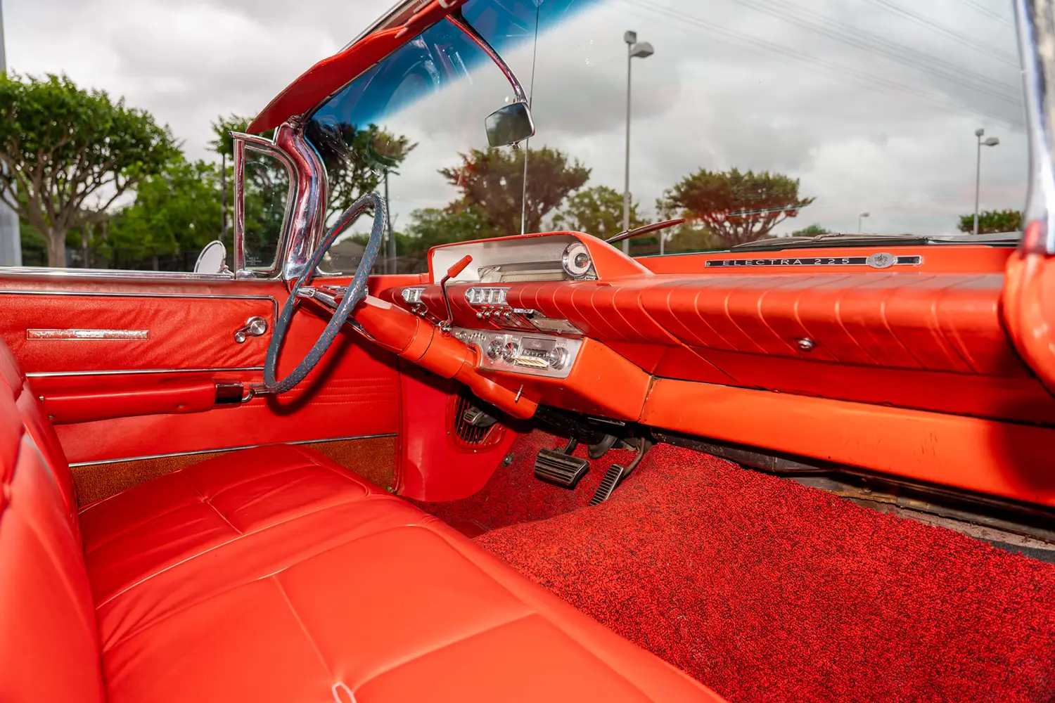 1960 Buick Electra 225 Convertible - Photo 11