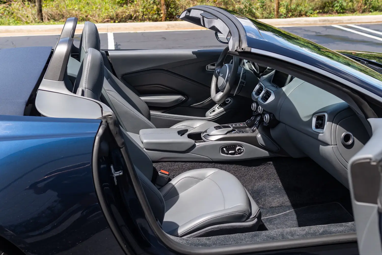 2021 Aston Martin Vantage Roadster