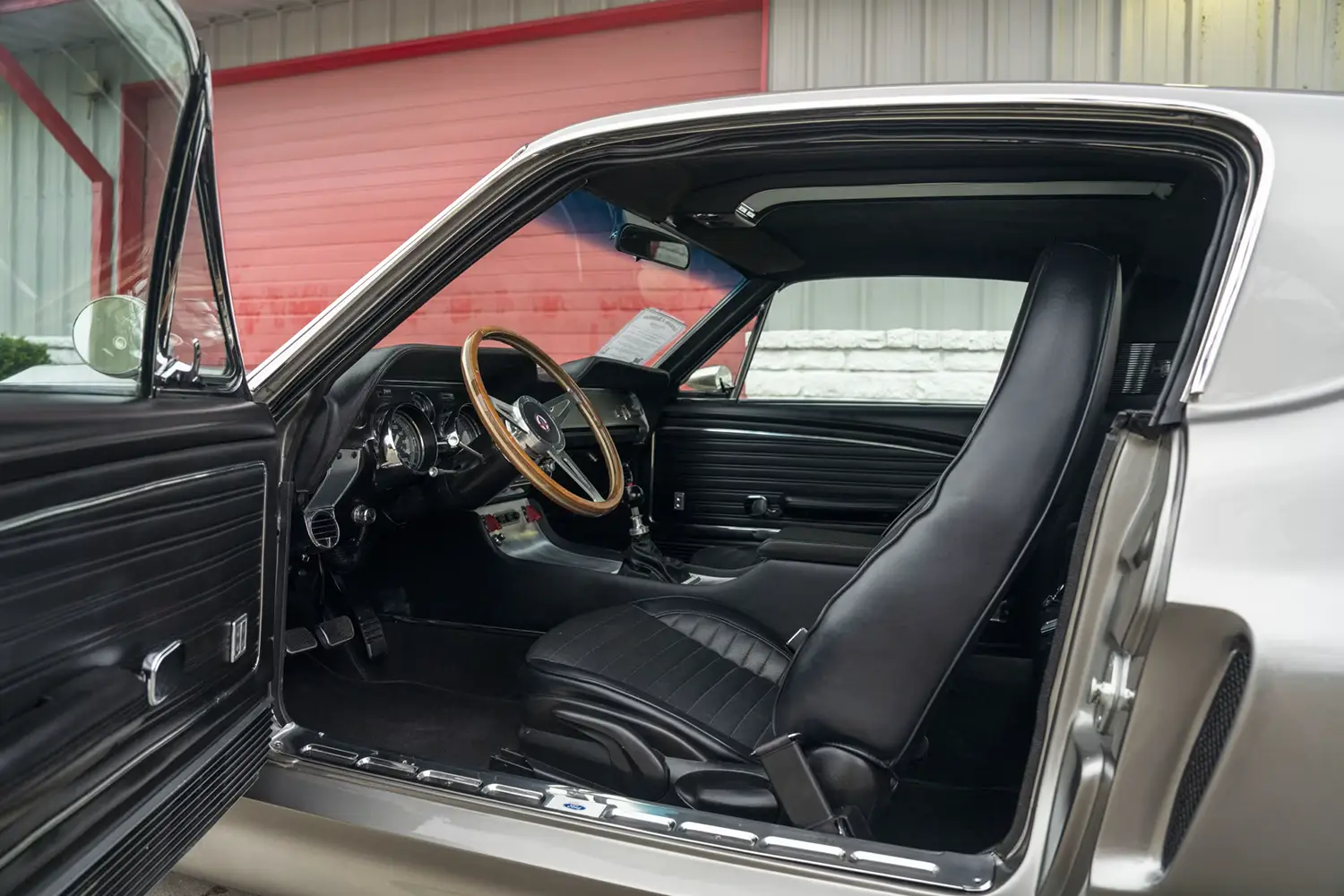 1968 Ford Mustang Custom Fastback - Photo 11