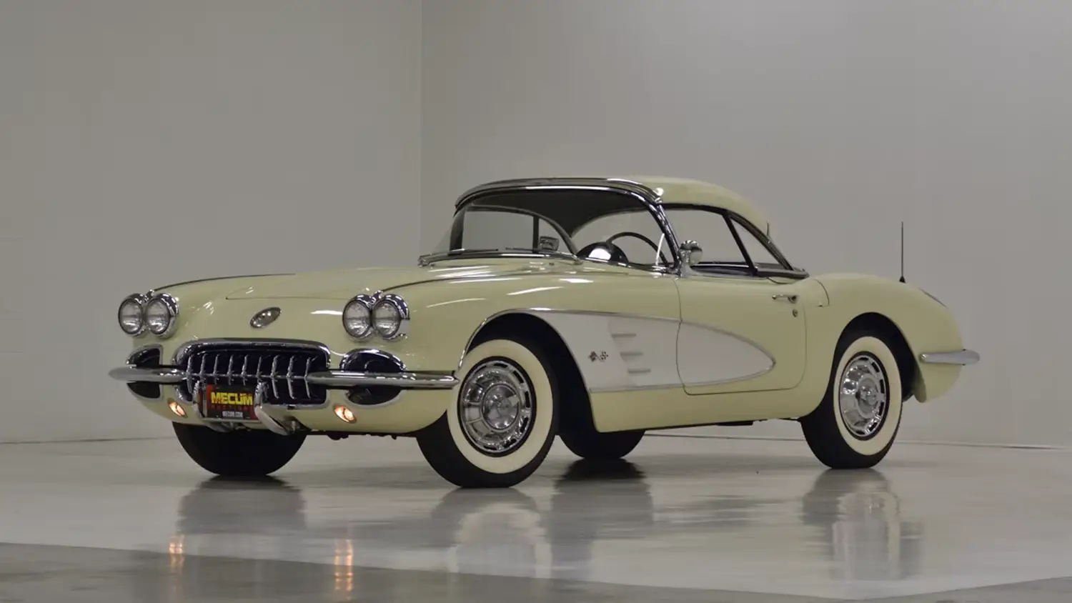 1959 Chevrolet Corvette Two Top Convertible